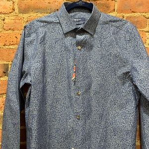 Bar III Carnaby Collection Button Up!